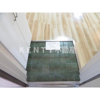 【玄関】 | 三桃マンション | シンプルで使いやすい玄関です