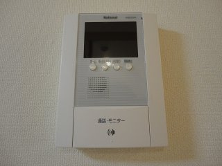 ＥＡＳＴ　１３５．２２の内装|カメラ付インターホン