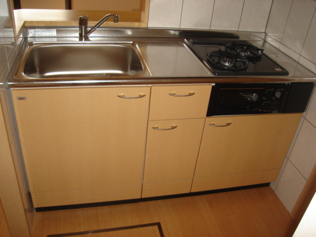 ＥＡＳＴ　１３５．２２の収納|キッチン(床下収納)