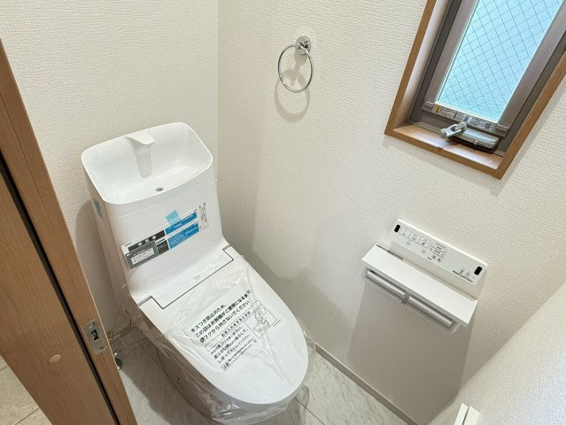 川越市南大塚4丁目　新築一戸建て　12号棟のトイレ|コンパクトで使いやすいトイレです