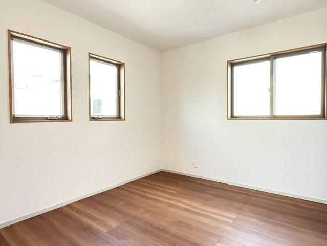 川越市南大塚4丁目　新築一戸建て　12号棟の洋室|使い勝手のいい洋室です