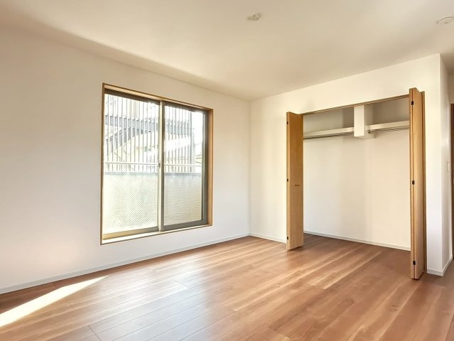 川越市南大塚4丁目　新築一戸建て　12号棟の寝室|使い勝手のいい寝室です