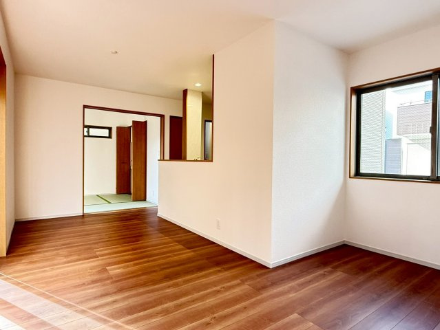 川越市南大塚4丁目　新築一戸建て　12号棟の居間・リビング|ゆったりとした居間です