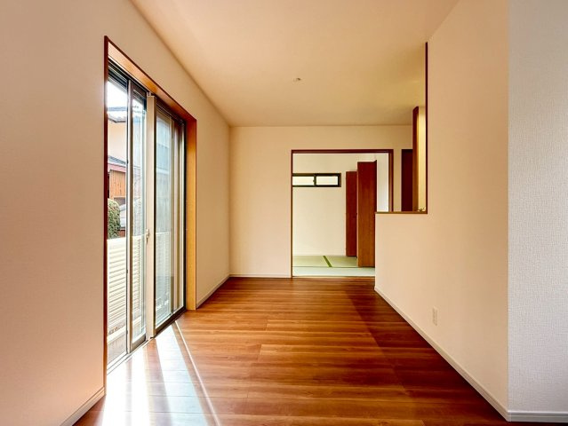 川越市南大塚4丁目　新築一戸建て　12号棟の居間・リビング|リビングです