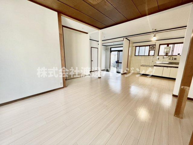 加美南5丁目平屋テラスの居間・リビング