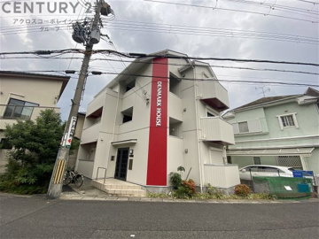 オートロック付きで外部からの出入りがなく安心です