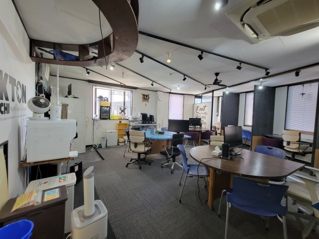 藤沢第2萬福ビルの内装