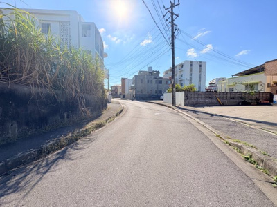 【前面道路含む現地写真】 | 島尻郡与那原町字上与那原　戸建