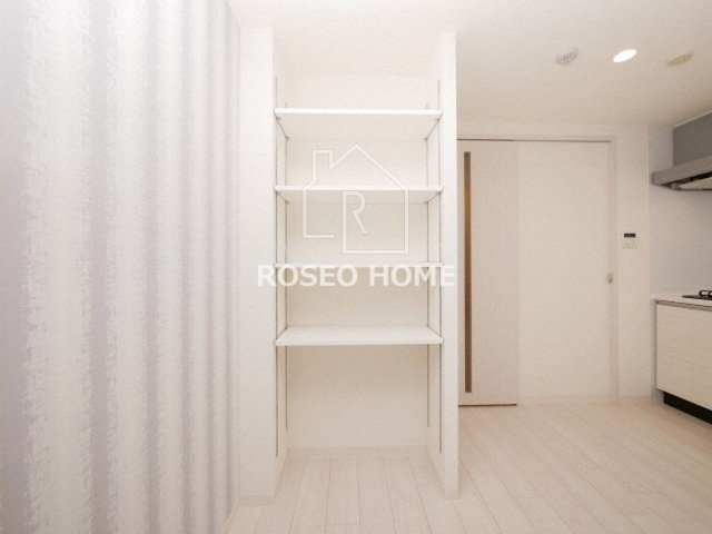 ファーストフィオーレ本町イーストⅡの収納|同マンション別部屋：参考写真
