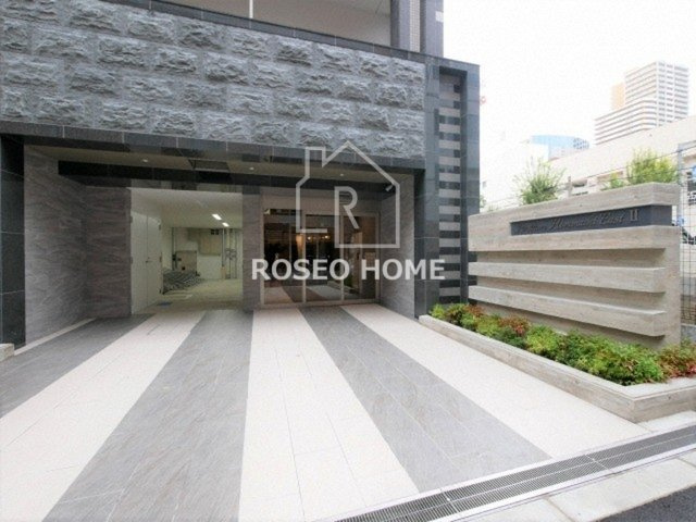 ファーストフィオーレ本町イーストⅡのエントランス