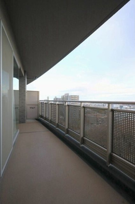 【バルコニー】 | アイムふじみ野タワー東館 | お洗濯も干せるバルコニー付き