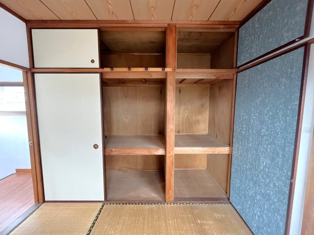 白鳥貸家の収納
