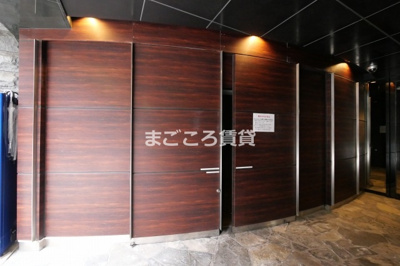 【玄関】 | エスライズ本町東