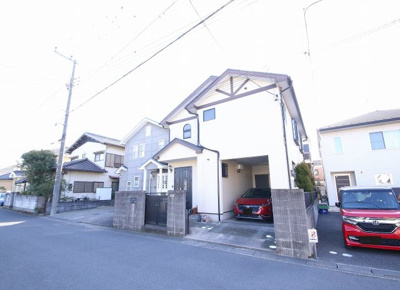 【外観】 | 青毛１丁目中古戸建 | ガレージからも室内に入れます。