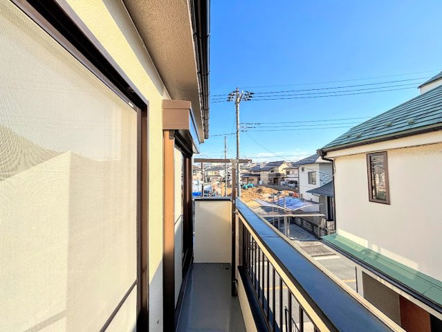 戸塚区南舞岡３丁目　中古戸建てのバルコニー|◆日当たり良好なバルコニー！毎日のお洗濯にも嬉しいですね！
