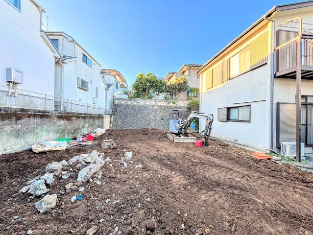 保土ヶ谷区法泉３丁目　新築戸建ての前面道路含む現地写真|
◆土・日・祝日は、当社スタッフによる現地案内会を実施しております。もちろん平日のご案内も可能です。お気軽にご相談ください！！
