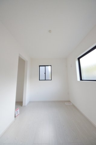 利松三丁目の洋室|全居室収納スペース有、お部屋が広く綺麗に使えます