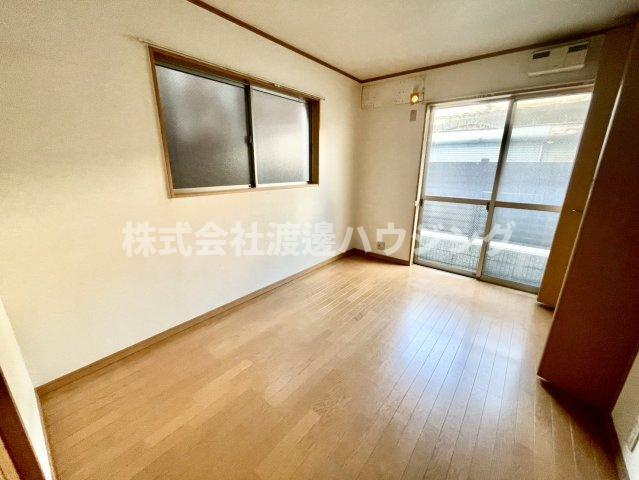 巽北1丁目貸家の寝室