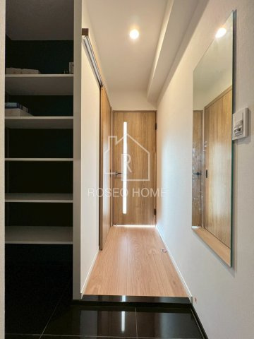 BRAVE天満橋の玄関|同マンション別部屋：参考写真