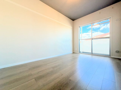 【洋室】 | グリーンヒル鴨志田東 | ◆感性を育むプライベートルームはシンプルでスマートな空間。好みの空間で読書をしたり、音楽を聞いたりと一人の時間も充実したものにできます。