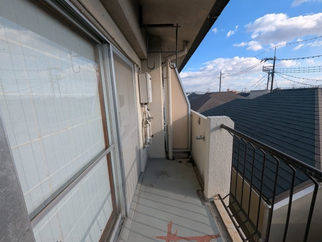 ラカーサ上野西のバルコニー