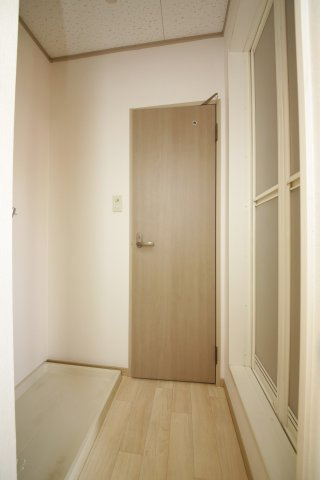 エスペランサ上池の玄関|別部屋同間取りのお写真となります。参考にご覧くださいませ。別部屋反転間取のお写真になります。参考にご覧くださいませ。