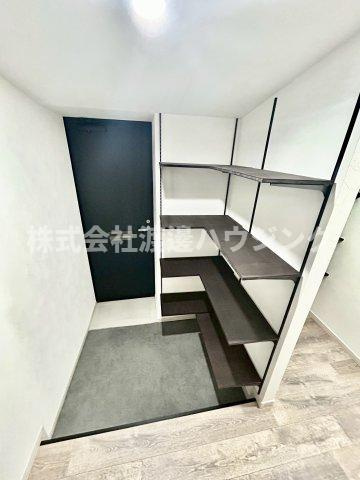 久々知3丁目一戸建の玄関