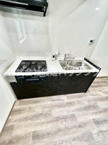 久々知3丁目一戸建のキッチン|３口ガスシステムキッチン