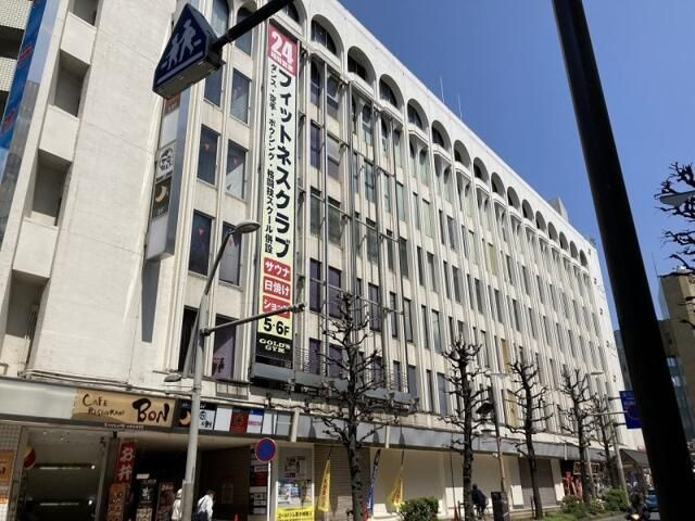 本厚木駅前ビルの外観