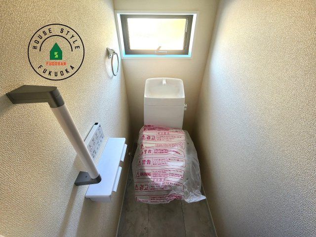 福岡市南区長住5丁目第2-3棟（1号棟）のトイレ|温水洗浄便座を完備しております。2ヶ所にトイレがあるのは朝の慌ただしい時間も安心です。