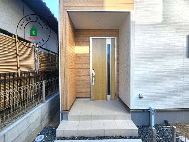 福岡市南区長住5丁目第2-3棟（3号棟）の玄関|おでかけの時も帰った時も、「我が家」を最初に感じでもらえる素敵な空間に。