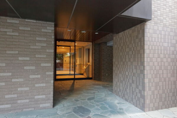 パークホームズ横濱関内のエントランス