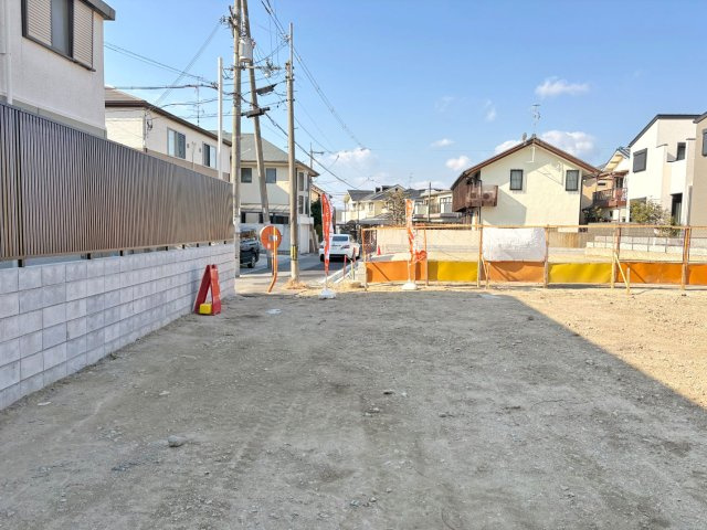箕面市桜井1丁目建築条件無売土地の前面道路含む現地写真|現地で撮影した土地写真です。
