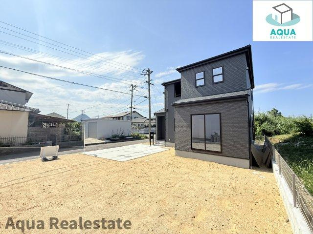 リーブルガーデン高松市円座町第九の庭|前面道路含む現地写真です