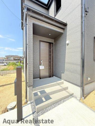 リーブルガーデン高松市円座町第九の玄関|玄関です