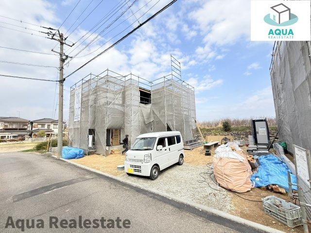 リーブルガーデン高松市円座町第九のキッチン|デザインが映えるカッコいいキッチン。洗練された空間が料理の魔法を演出し、毎日が特別なひとときへと変わります。ここで繰り広げられるクリエイティブな料理体験は、まさに感動の連続。