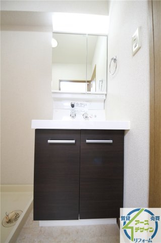 アーバンリバブルの独立洗面台|※類似写真