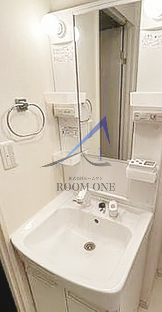 アルビレオの洗面所|独立洗面台です。