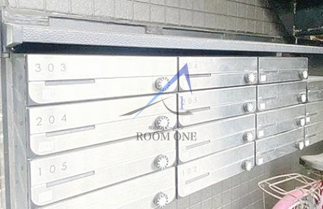 モダンエレーナ鶴見のその他共用部分|集合ポストです。