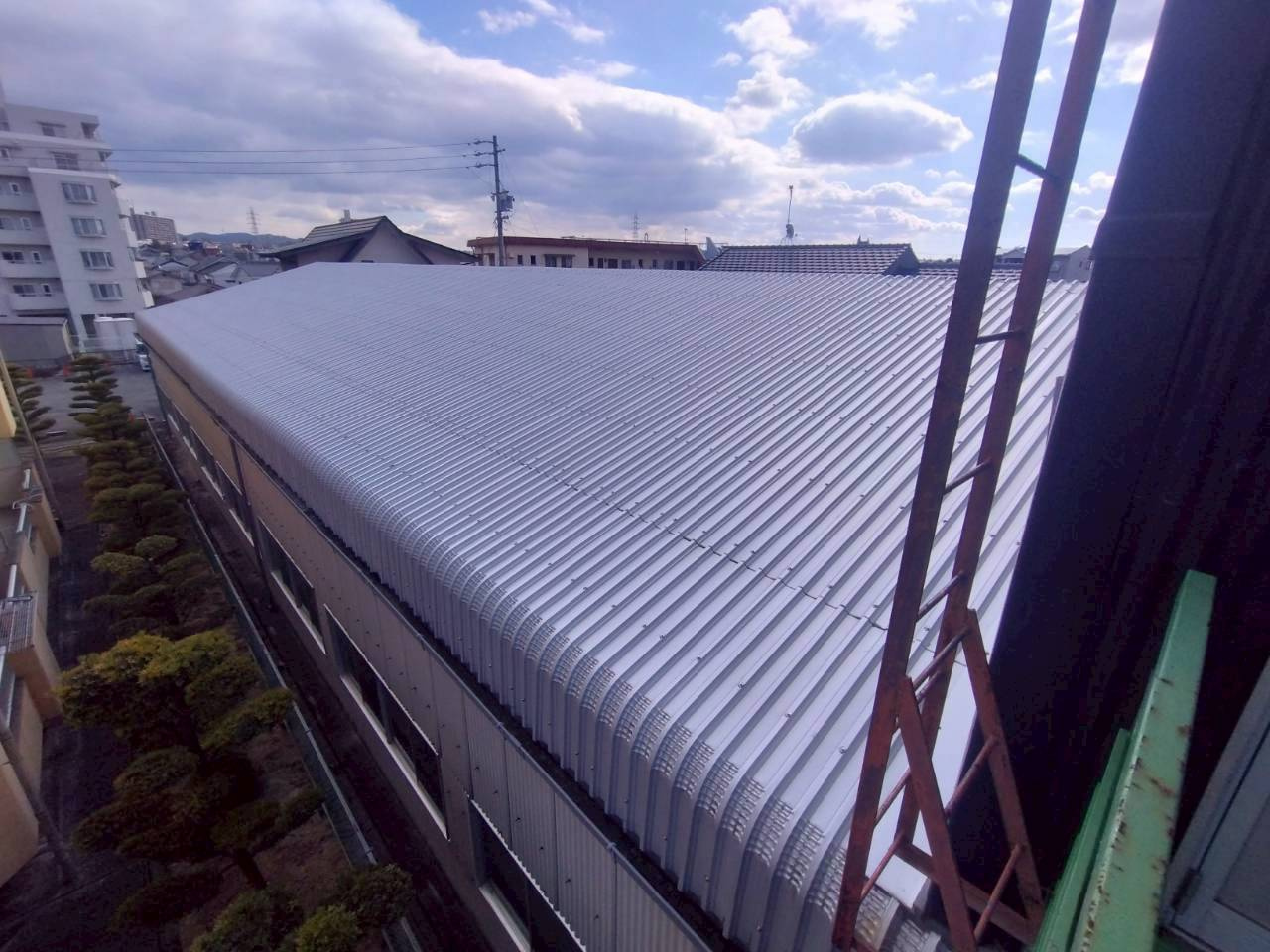 鴨田町末広　倉庫の外観