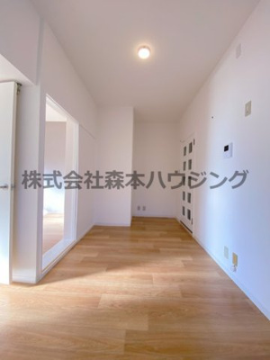 【居間・リビング】 | 　ウエストプラザ | おしゃれな居間です