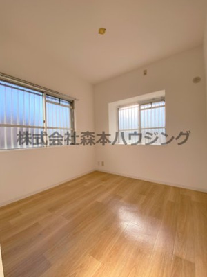 【洋室】 | 　ウエストプラザ | 使い勝手のいい洋室です