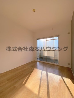 【洋室】 | 　ウエストプラザ | 明るい洋室です