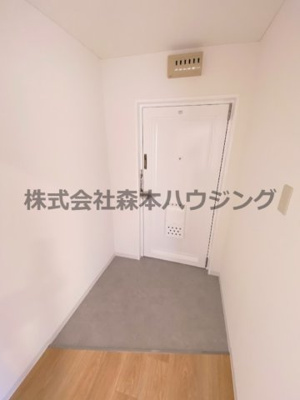 【玄関】 | 　ウエストプラザ | ゆったりとした玄関です