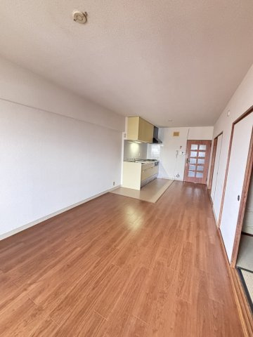 コープ野村高槻 B棟の居間・リビング