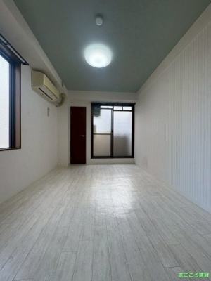 【洋室】 | サウスゲート北堀江