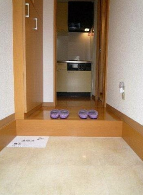 【玄関】 | ベルハイム西山 | 明るい玄関です