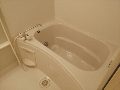 【浴室】 | グランソレイユＡ | 落ち着いた空間のお風呂です