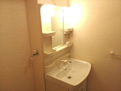 【洗面所】 | グランソレイユＡ | 使いやすい洗面所です