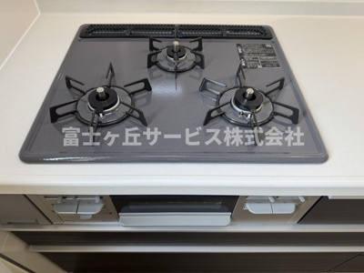【その他】 | 静岡市葵区田町6丁目 7期 新築一戸建て C号棟 | 3口コンロがあります